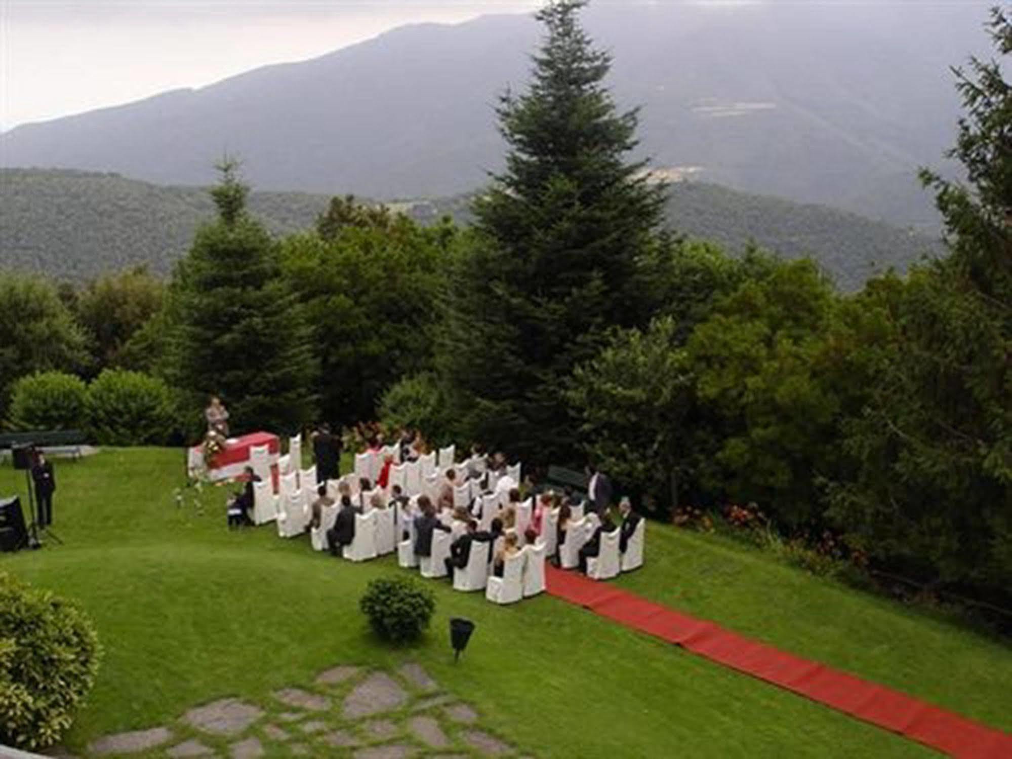 Husa Sant Bernat Montseny Exterior foto